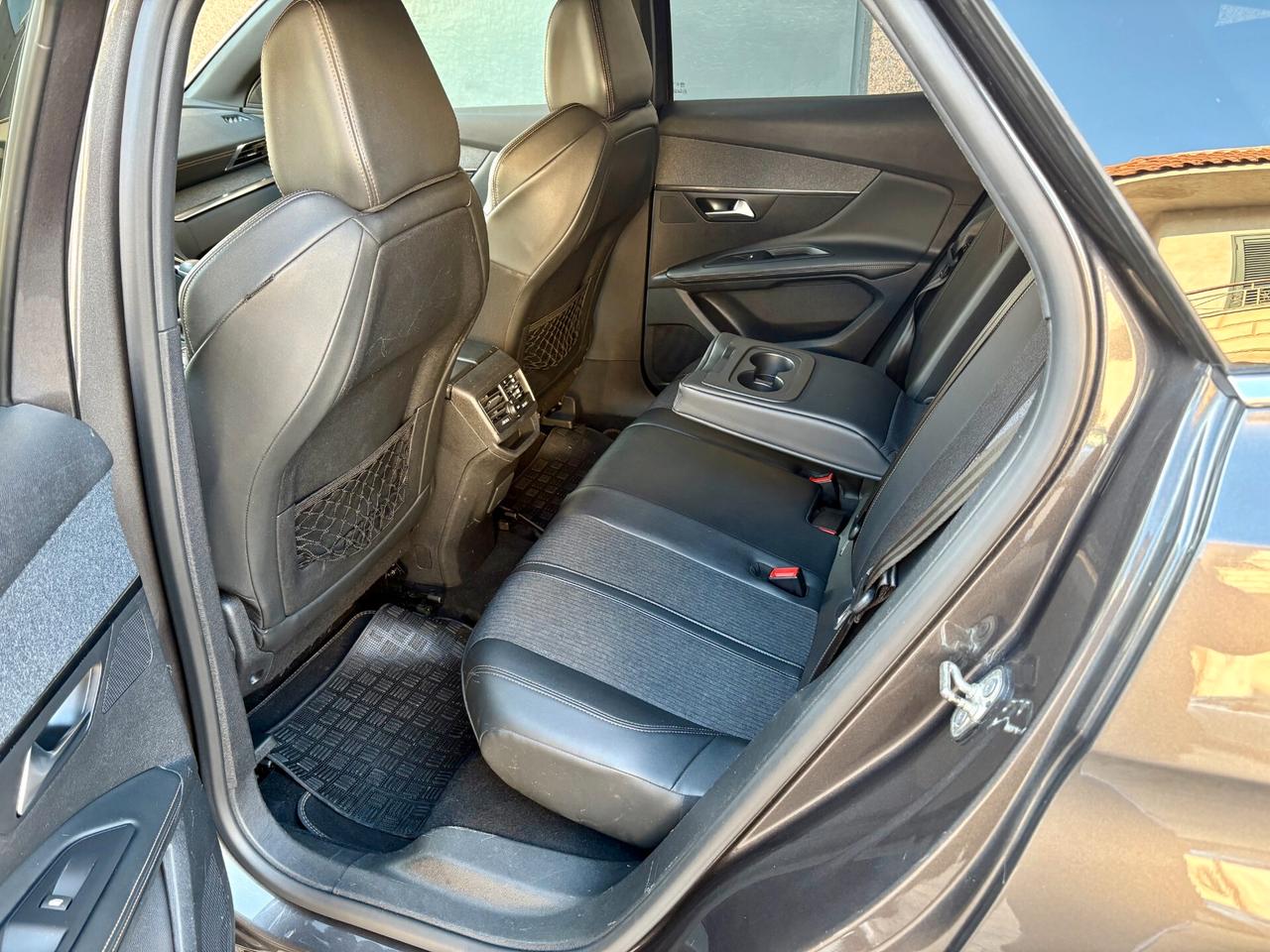 Peugeot 3008 1.5 hdi 130cv "GT-LINE"- '20