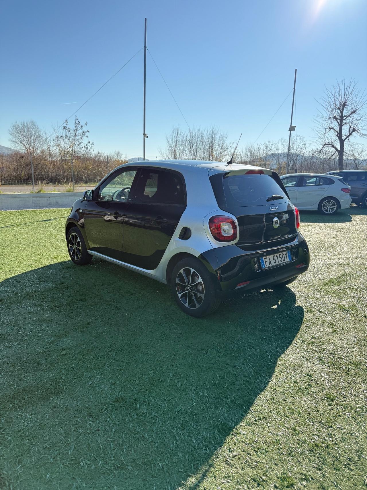 Smart ForFour 70cv 1.0 Passion AUTOMATICA DOPPIO TETTO PANORAMICO