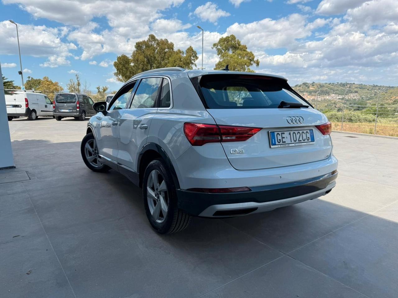 Audi Q3 35 TDI S tronic Business Advanced