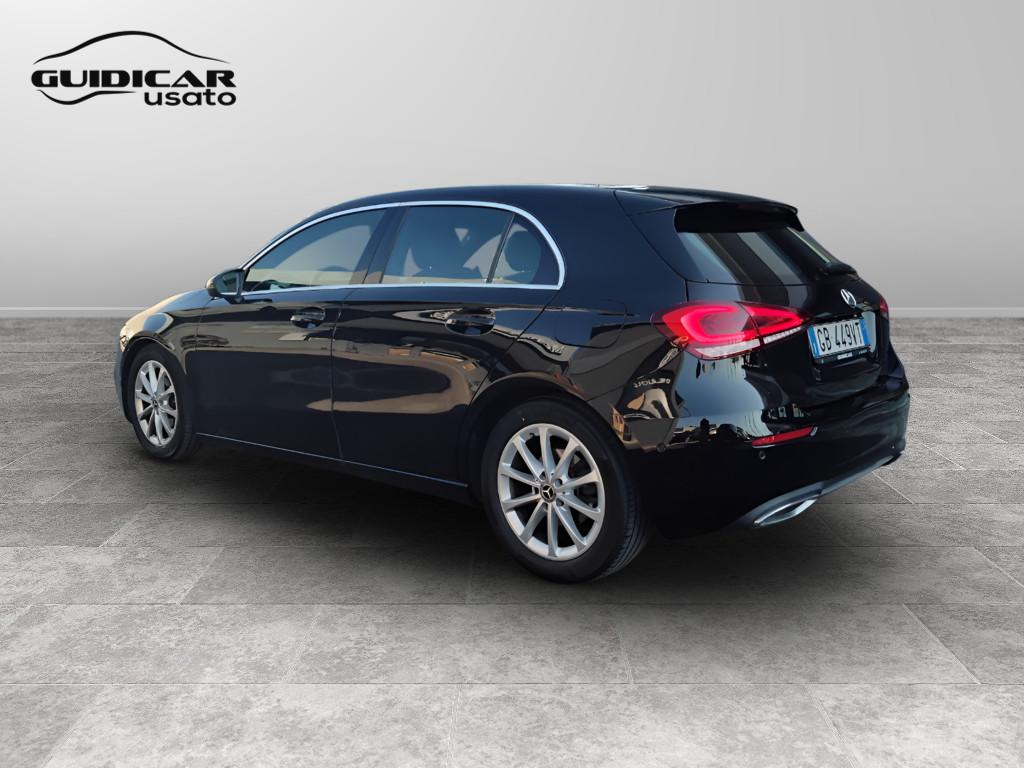 Mercedes-Benz Classe A - W177 2018 - A 180 d Sport auto