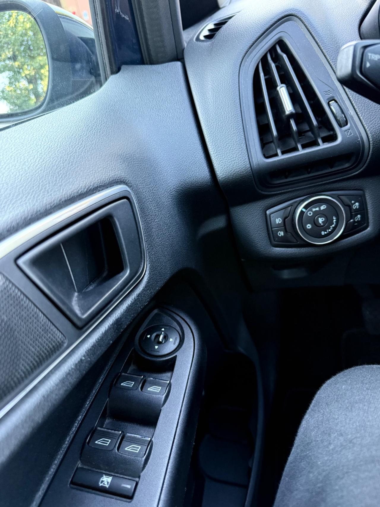 Ford B-Max 1.4 90 CV GPL Titanium