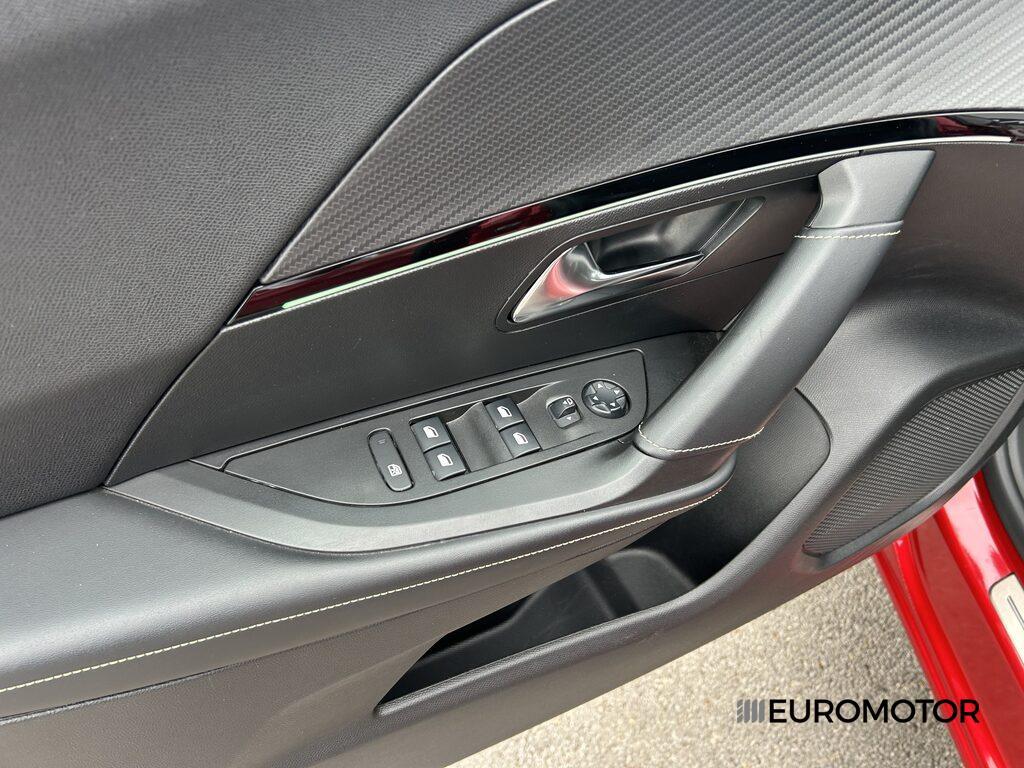 Peugeot 2008 1.5 BlueHDi GT EAT