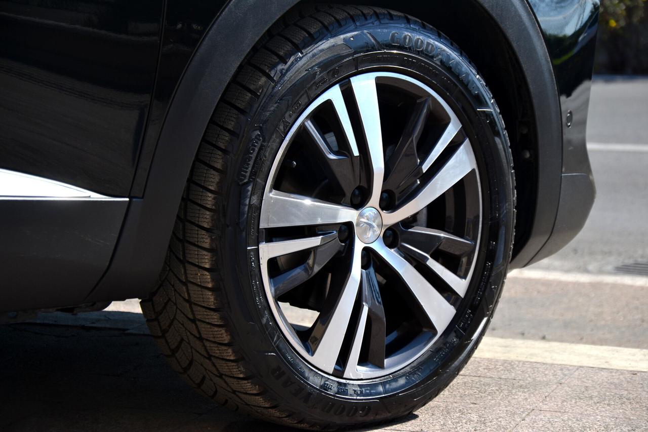 Peugeot 5008 1.5 HDi 130CV 7 POSTI AUT.**PREZZO REALE**UNIPRO'*