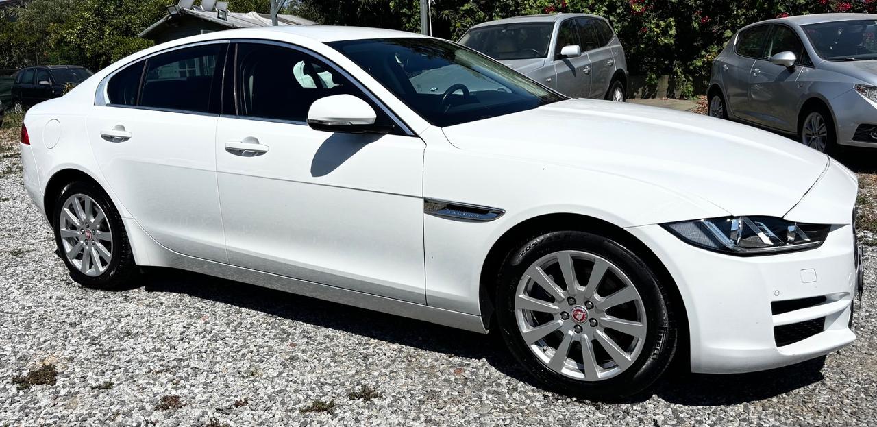 Jaguar XE 2.0 D Turbo aut. Portfolio
