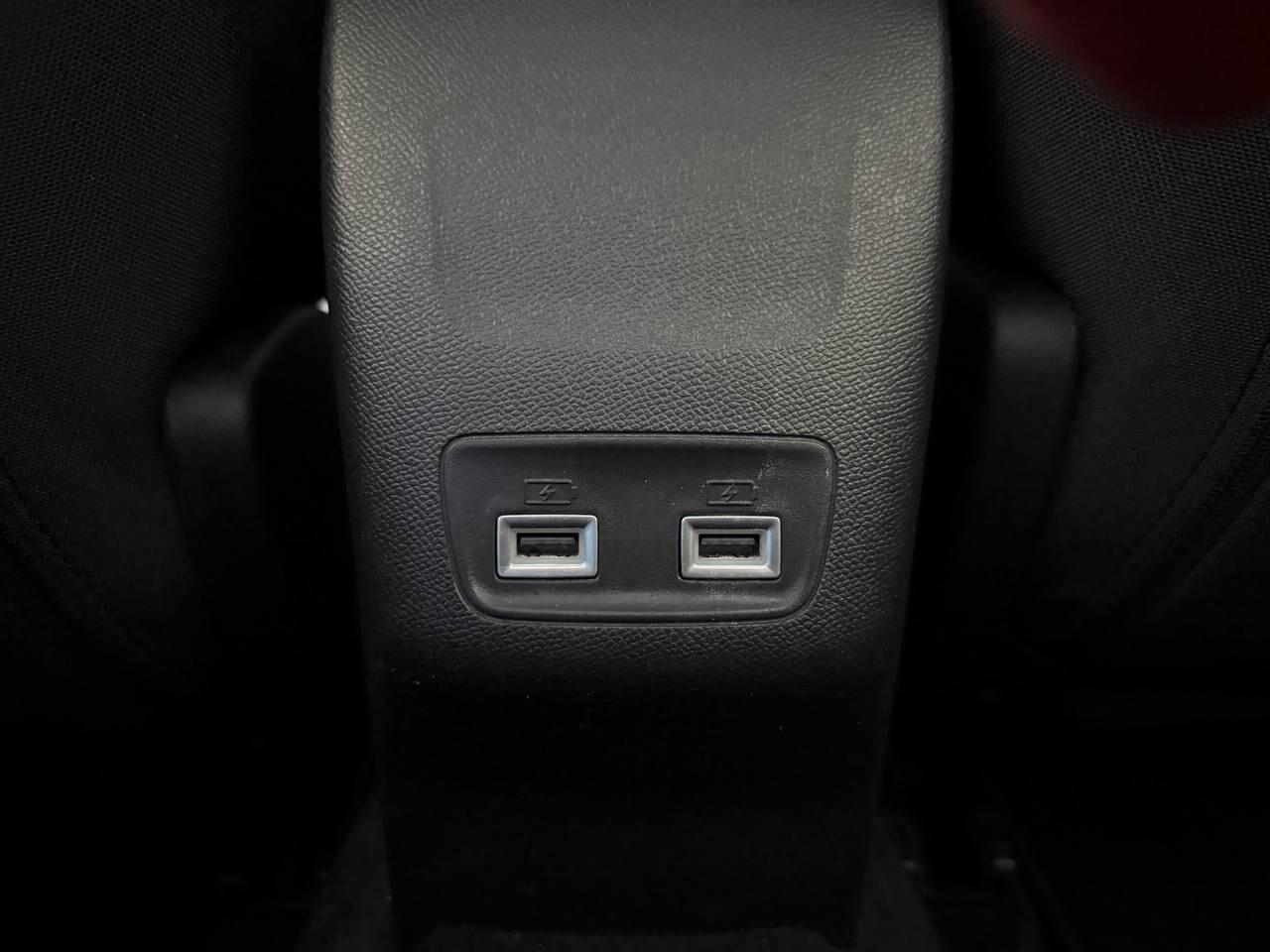 Peugeot 2008 BlueHDi 130 S&S EAT8 Allure Pack