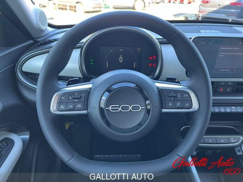 FIAT 600 1.2 Hybrid 110cv La Prima