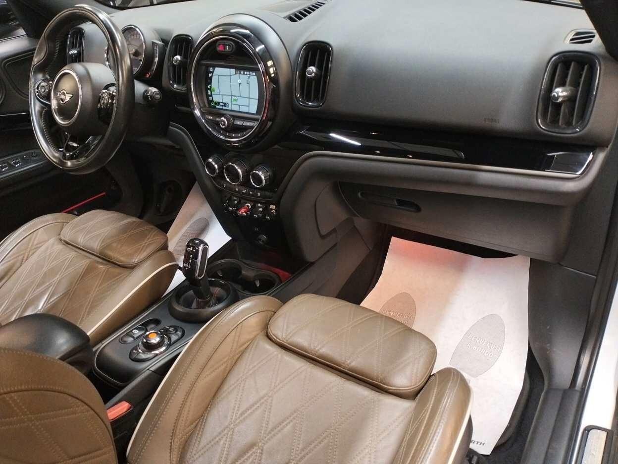MINI Cooper SD Countryman 2.0 Hype all4 auto my18