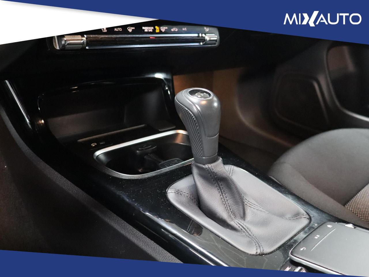 MERCEDES-BENZ CLA 200 D Business EU6