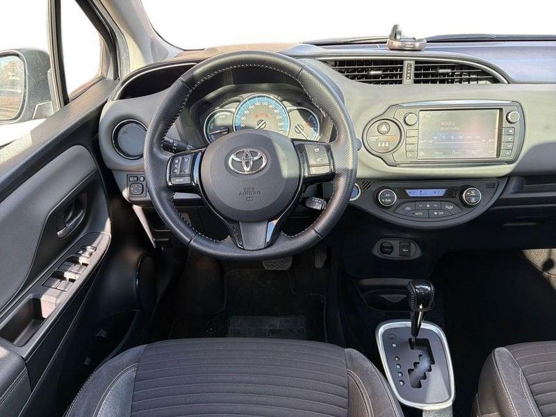 Toyota Yaris Yaris 5p 1.5h lounge my16