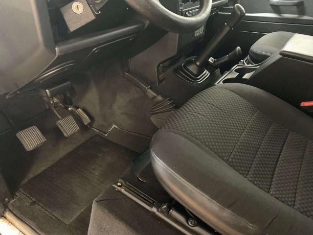 Land Rover Defender Defender 90 2.4 td S SW