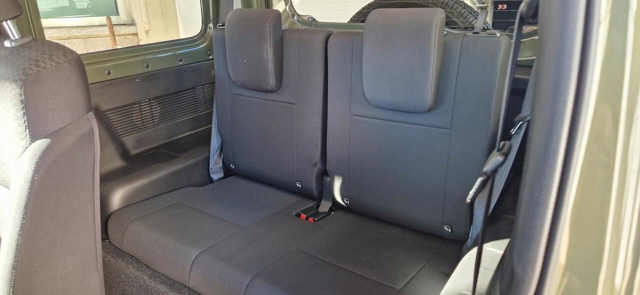 Suzuki Jimny 1.5 5MT Top autovettura 4 posti