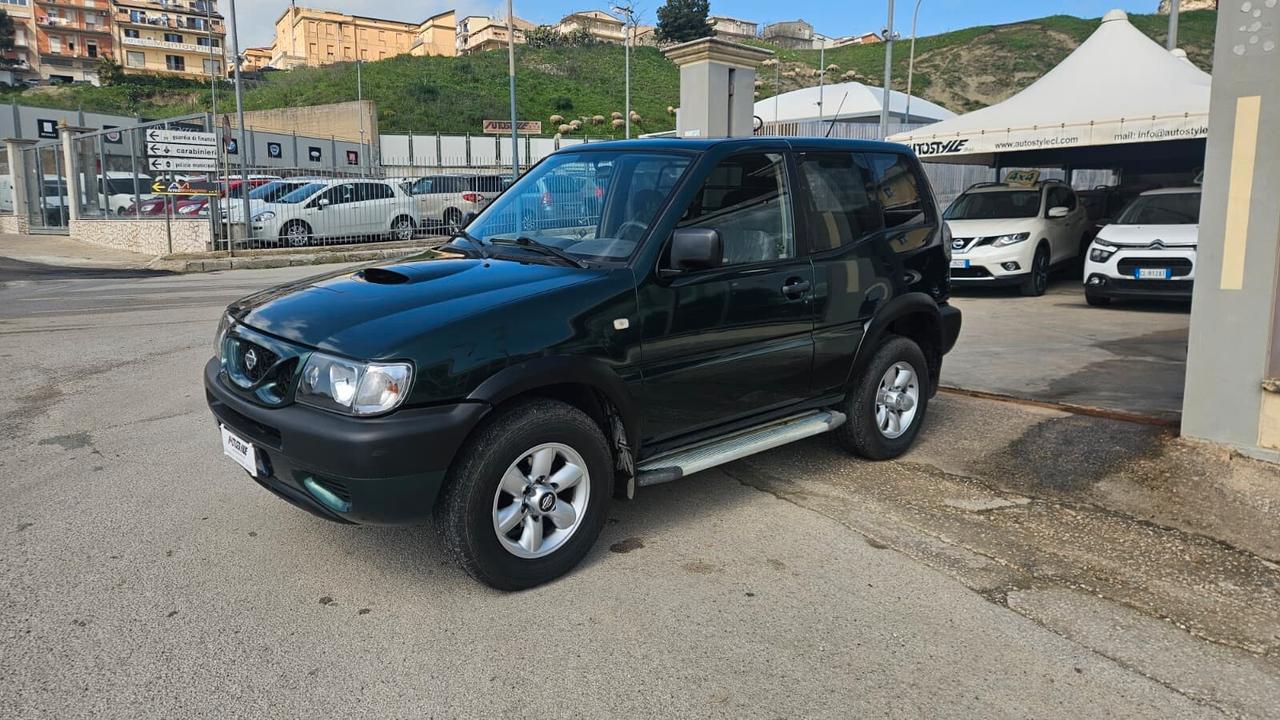 Nissan Terrano II 2.7 125cv 3p. SE (Autocarro)