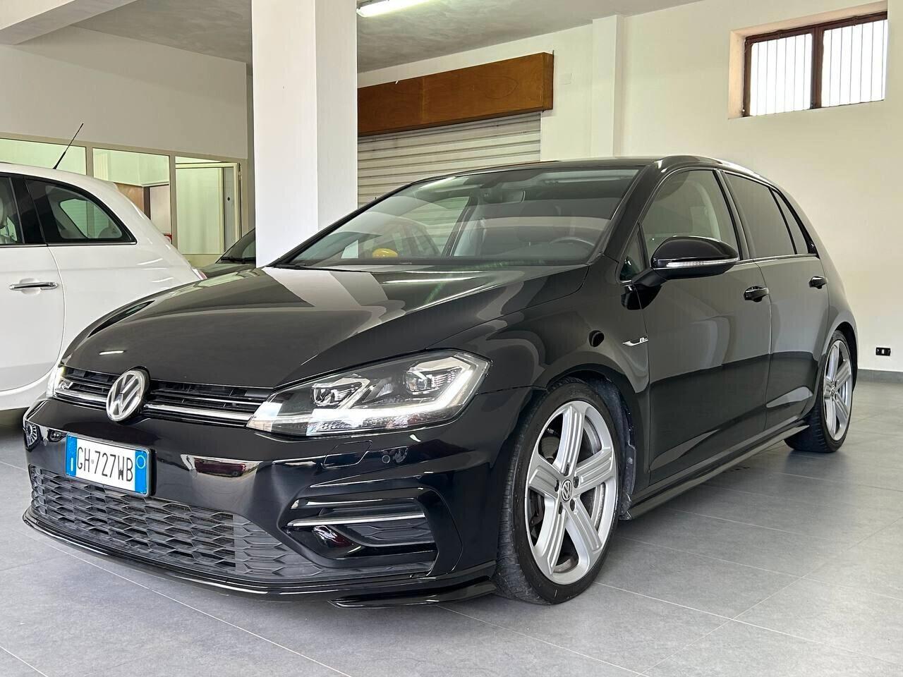 Volkswagen Golf 2.0 TDI DSG 5p. Sport R-LINE