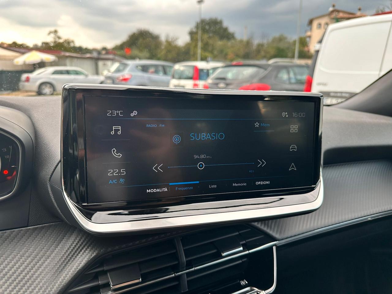 Peugeot 2008 PureTech 100 S&S Allure