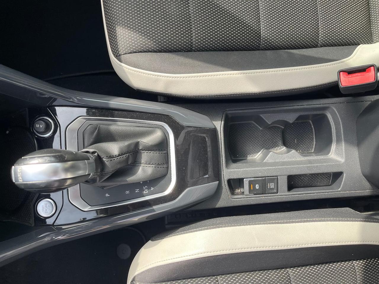 Volkswagen T-Roc 2.0 TDI Advanced #12150