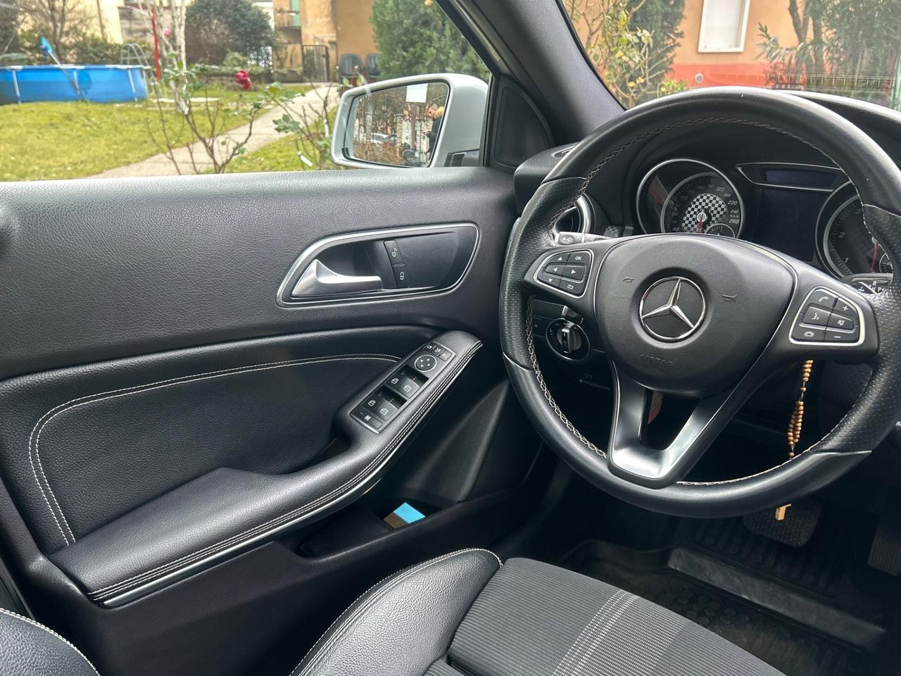 Mercedes-benz A 220 d Automatic 4Matic Premium