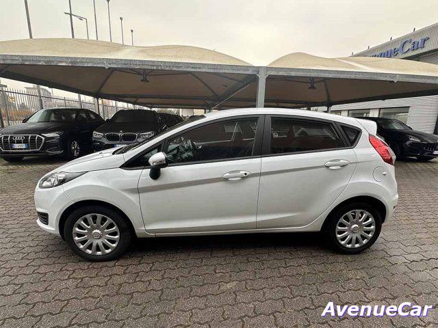 FORD Fiesta 5 porte IMPIANTO GPL DELLA CASA MADRE BEN TENUTA!!