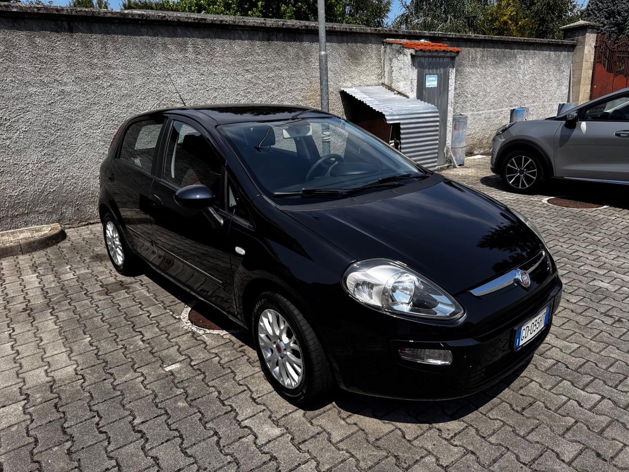 Fiat Punto 1.4 8V 5 porte GPL neopatentati. 96000km