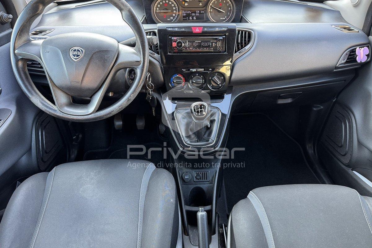 LANCIA Ypsilon 1.2 69 CV 5 porte Silver