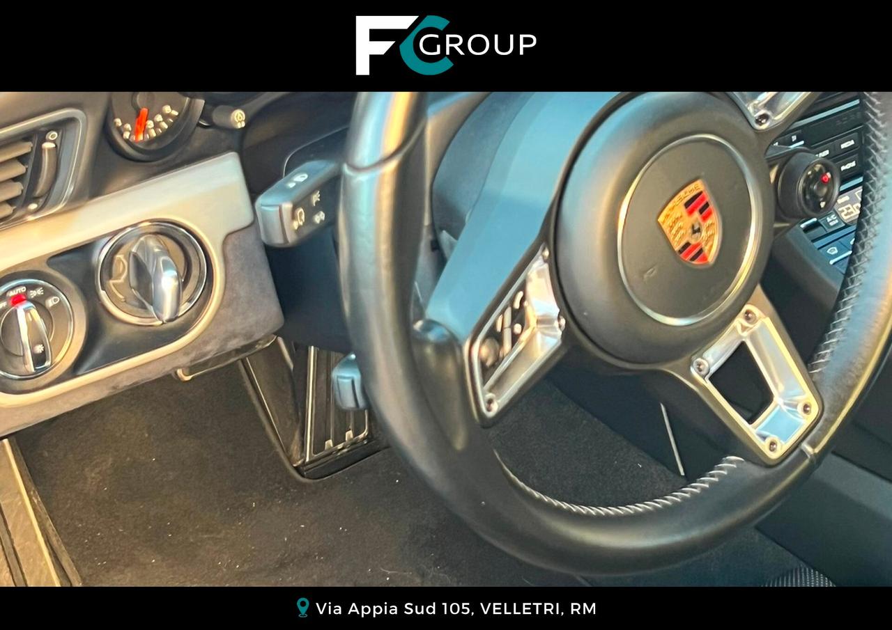 Porsche 911 3.0 Carrera GTS Coupé