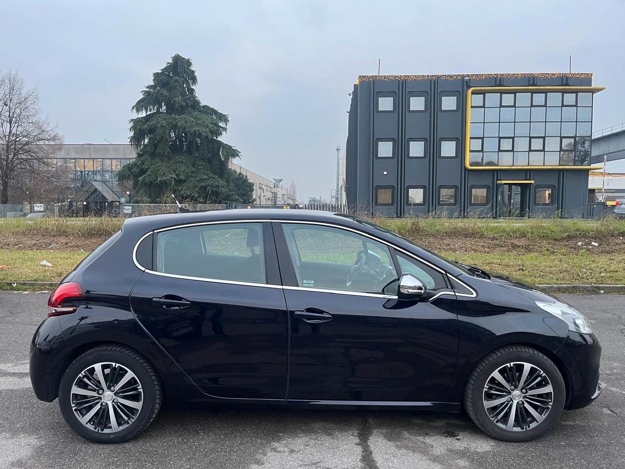 Peugeot 208 BlueHDi 75 5 porte Allure