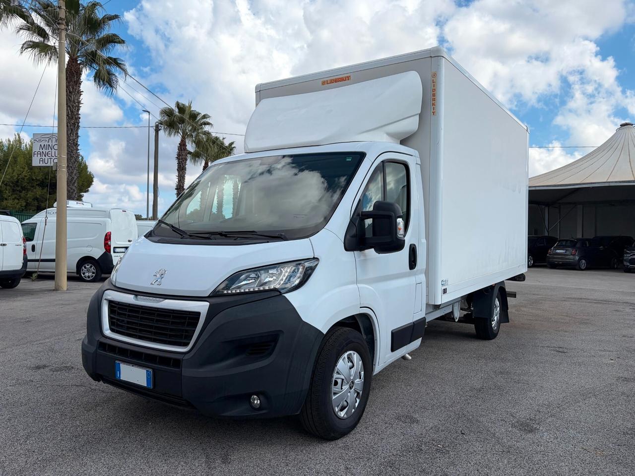 Peugeot Boxer 335 2.2 BlueHDi 165 S&S Cabinato CON SPONDA IDRAULICA