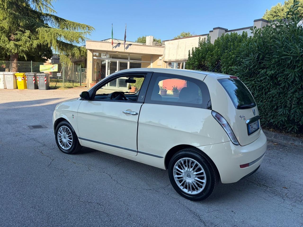 Utilitaria 1.2 neopatentati