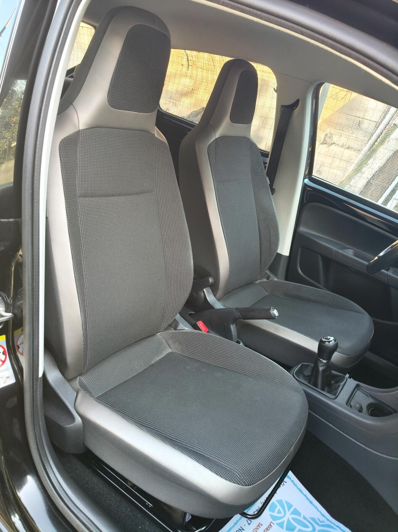 VOLKSWAGEN UP 1000 A METANO FULL OPTIONAL