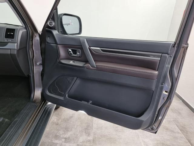 MITSUBISHI Pajero 3.2 DI-D 16V 3p. TETTO+PELLE