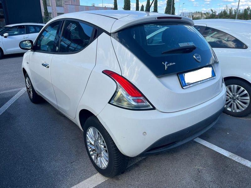 Lancia Ypsilon Ypsilon 0.9 TwinAir 85 CV 5 porte Metano Ecochic Gold