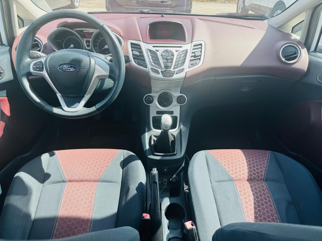 Ford Fiesta 1.4 5 porte Bz.- GPL Titanium