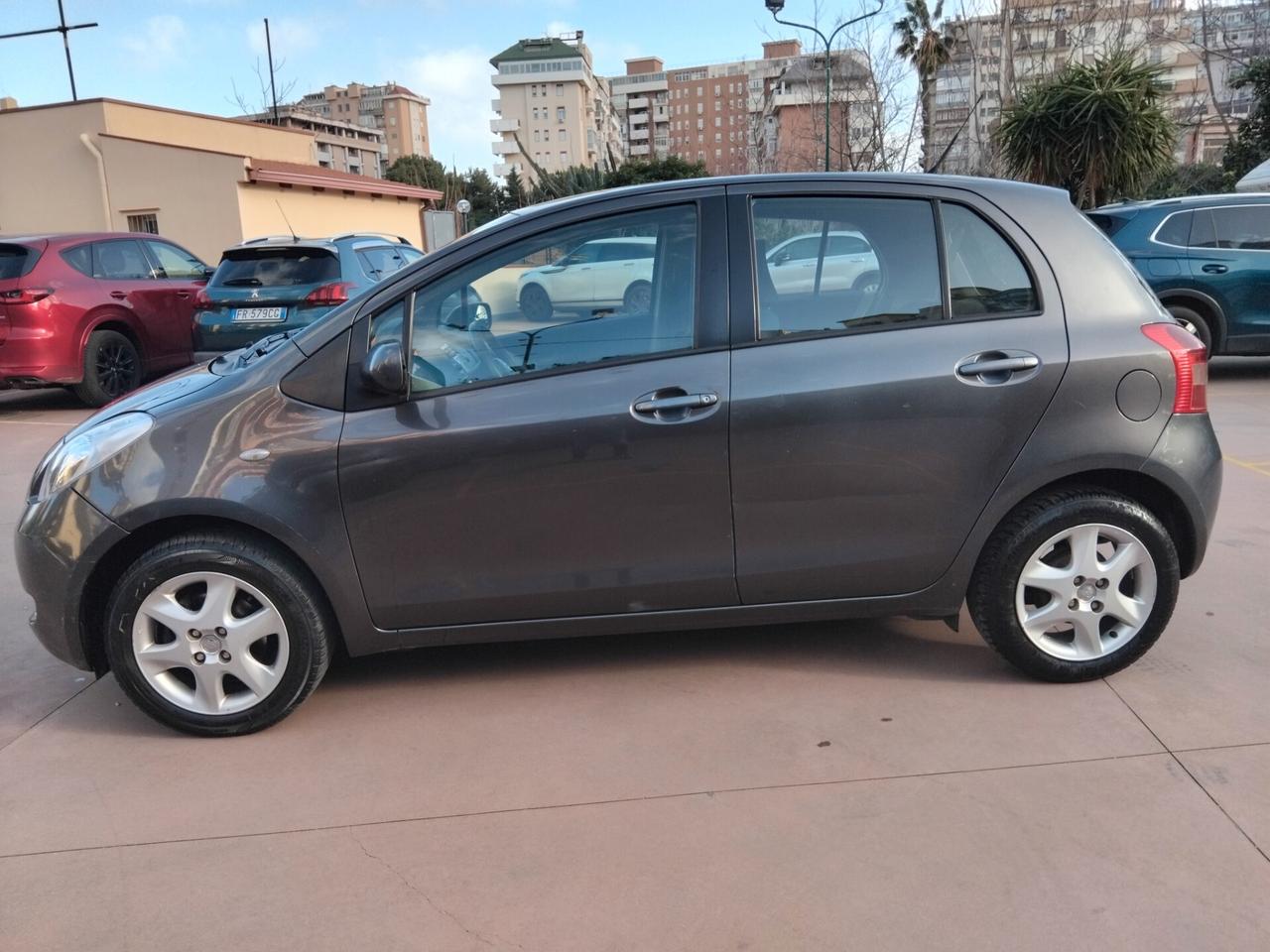 TOYOTA YARIS 1.0 CLIMA 5PORTE