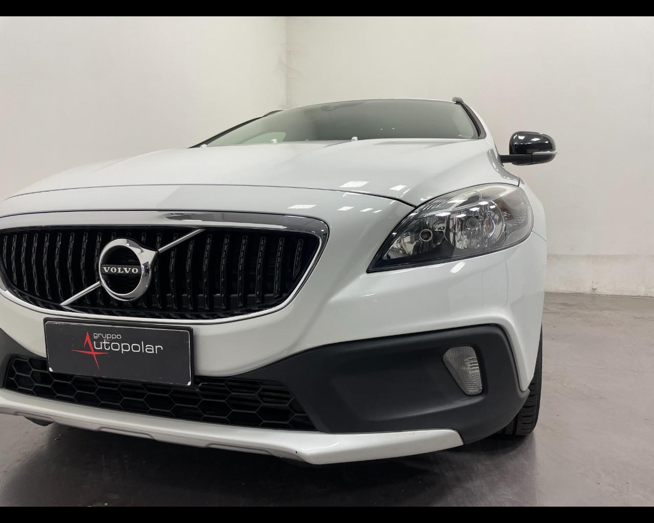 VOLVO V40 D2 CROSS COUNTRY BUSINESS