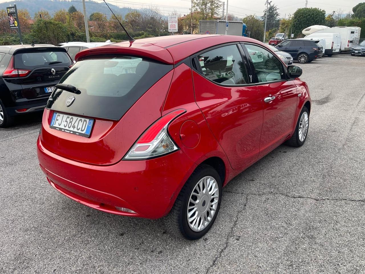 Lancia Ypsilon 1.2 69 CV 5 porte