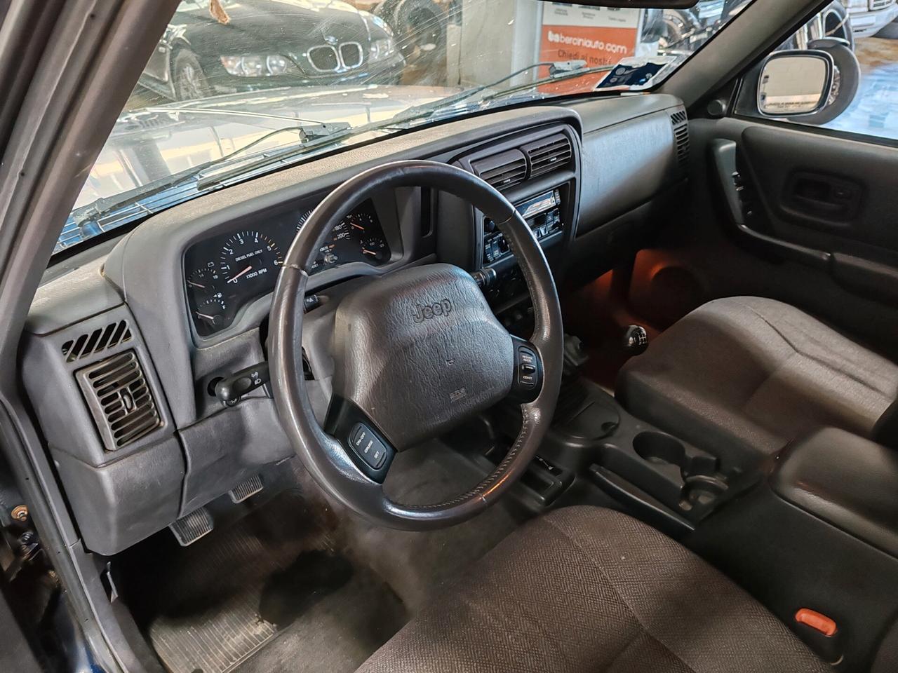 Jeep Cherokee 2.5 TD 5 porte Command-Trac Classic
