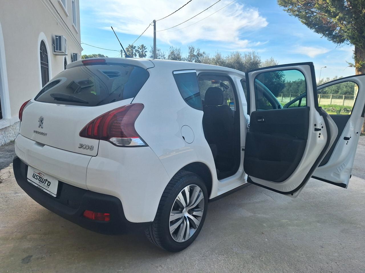 Peugeot 3008 1.6 HDi 115CV NAVI 2015