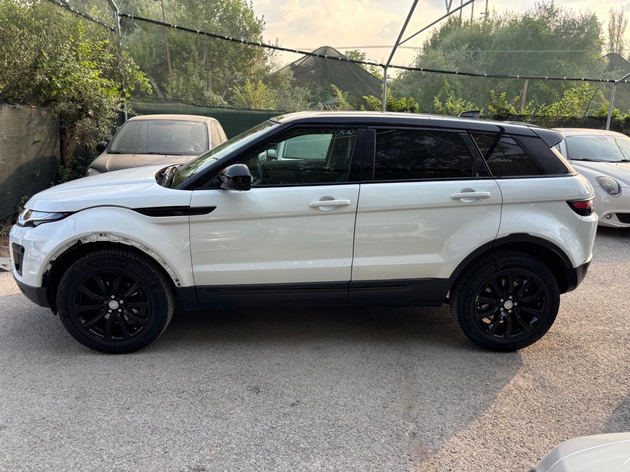 Land Rover Range Evoque 2.0 TD 5p. SE Dynamic