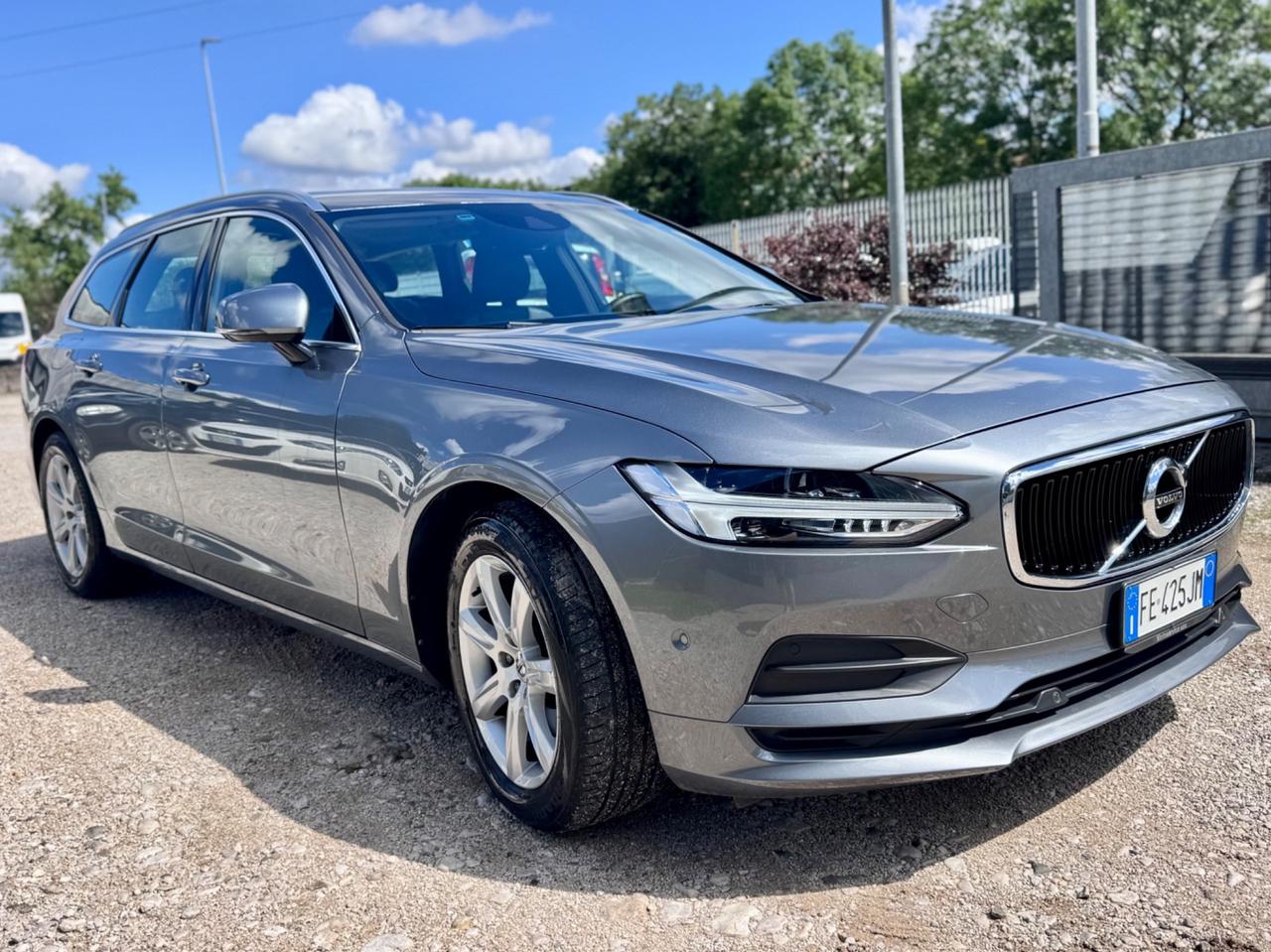 Volvo V90 D4 Automatica Momentum 2.0 Diesel 190cv