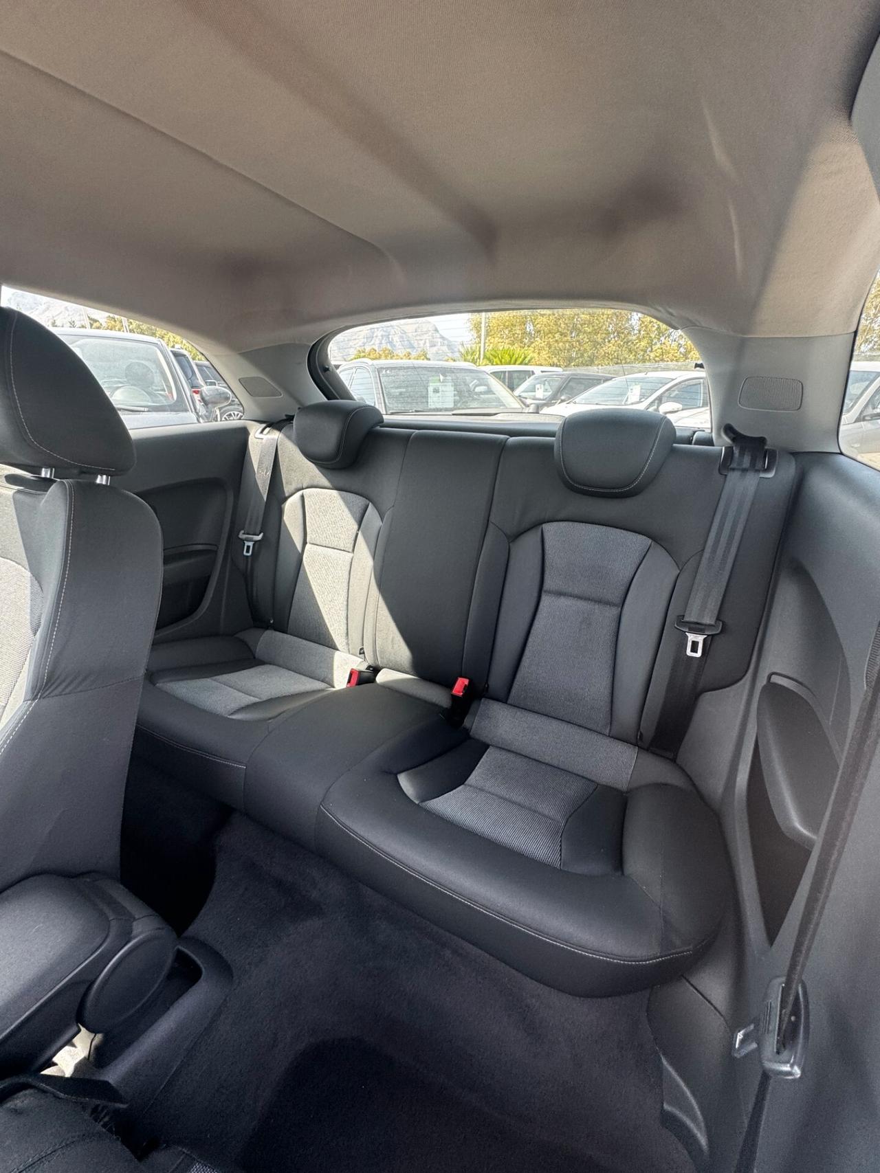Audi A1 1.6 TDI 105 CV Attraction