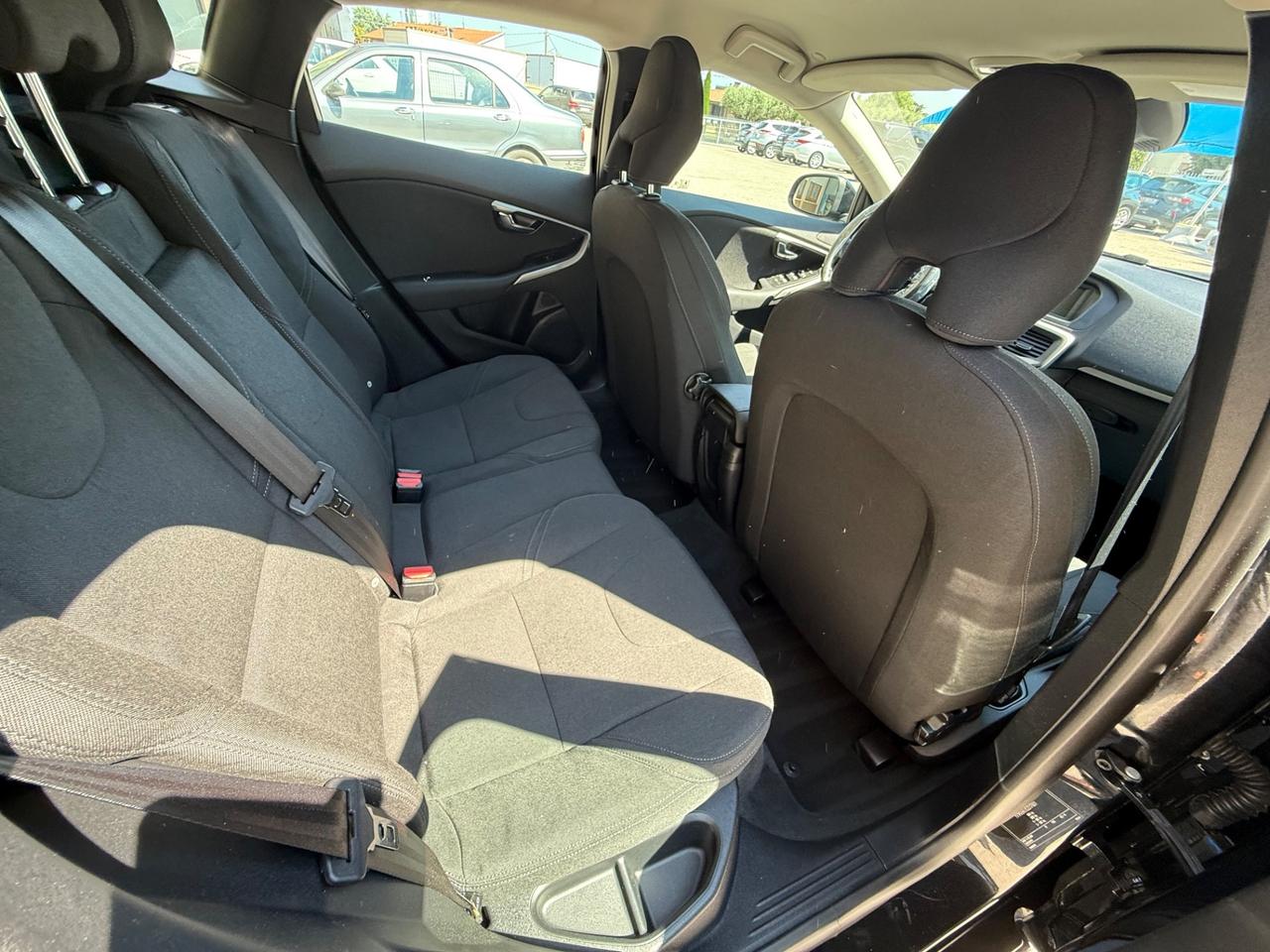 Volvo V40 D2 1.6 Diesel 115 cv - Neopatentati