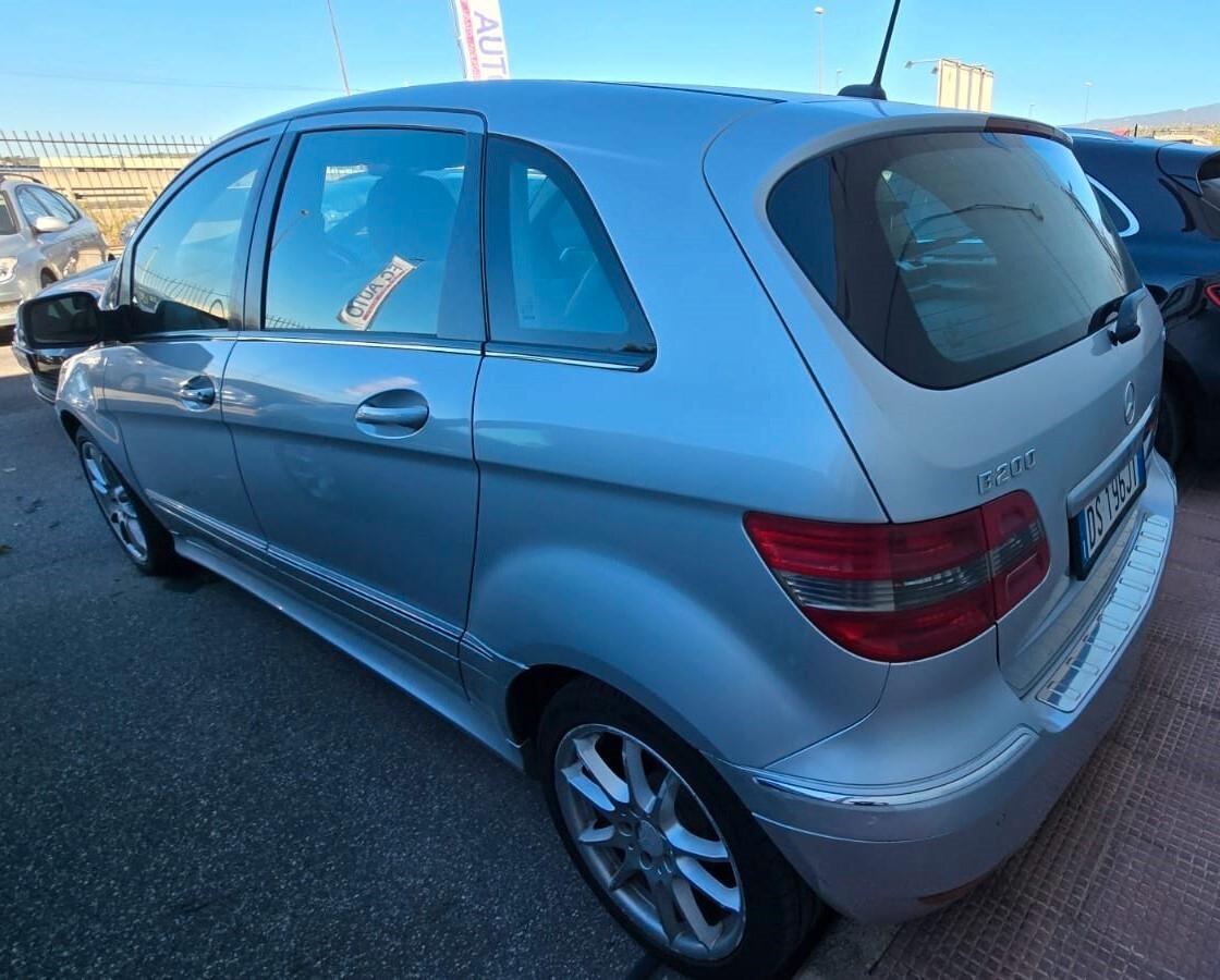 Mercedes-benz B 200 - VERS. SPORT -