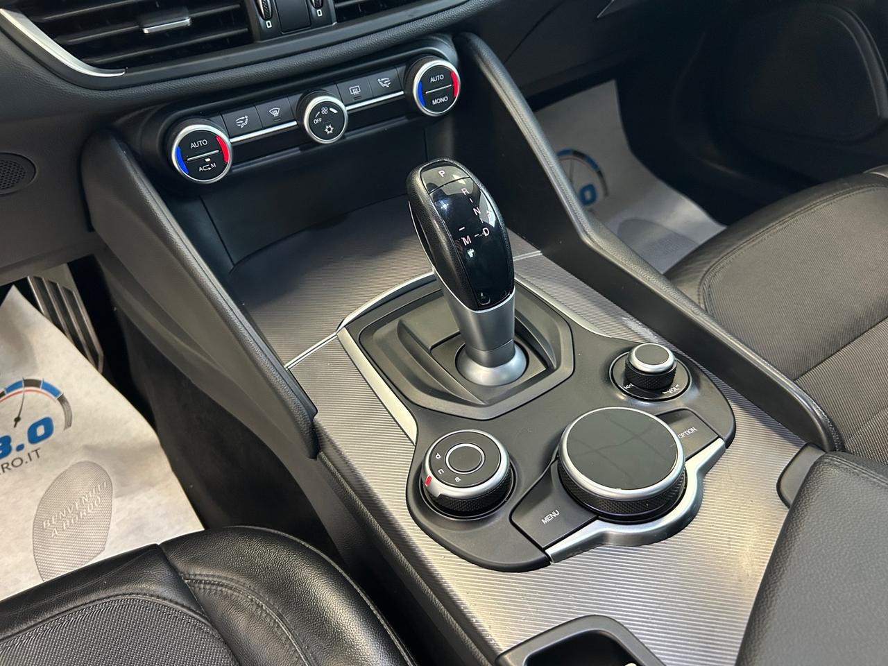 Alfa Romeo Giulia 2.0 Turbo 200 CV AT8 Super