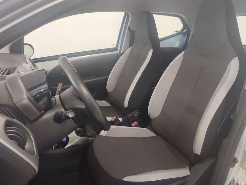 Toyota Aygo 1.0 VVT-i 69 CV 5 porte x-play
