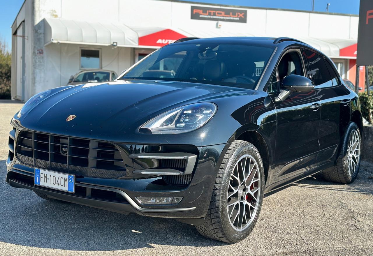 Porsche Macan 3.6 Turbo Performance 441 Porsche Approved