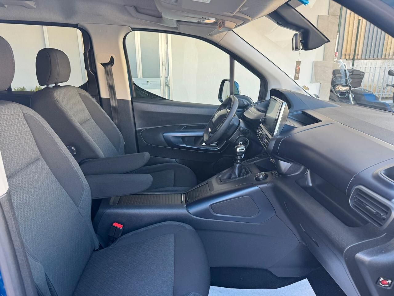 Peugeot Rifter BlueHDi 130 S&S Allure 7 posti