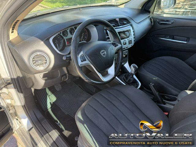 LANCIA Delta 1.6 MJT DPF Silver