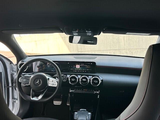 Mercedes-benz A 180 d Automatic AMG Line Premium