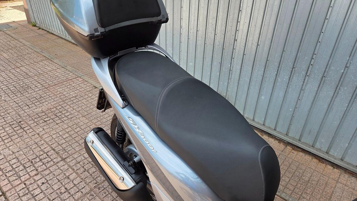 Honda SH 300 i