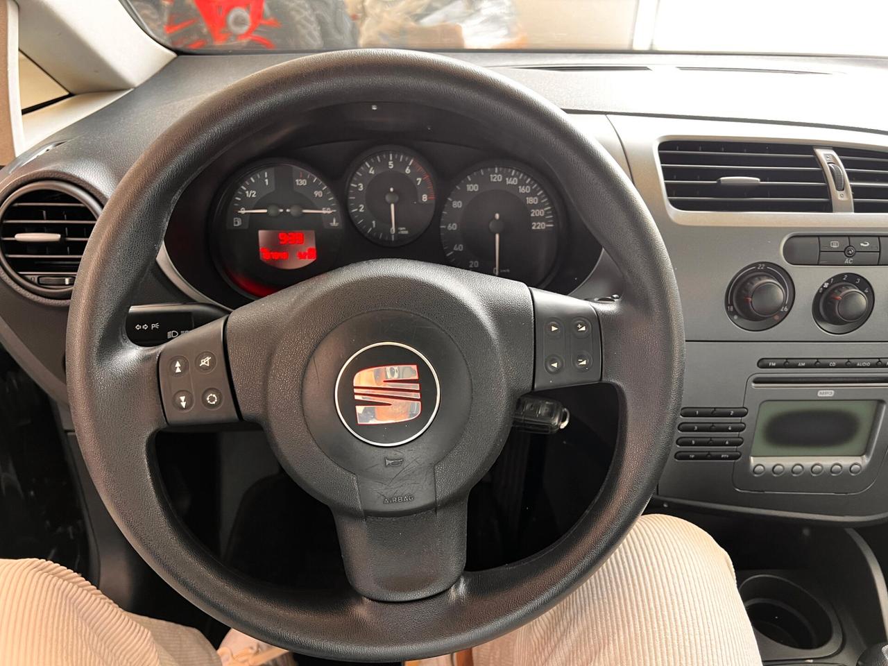 Seat Leon 1.6 BENZINA PER NEOPATENTATI