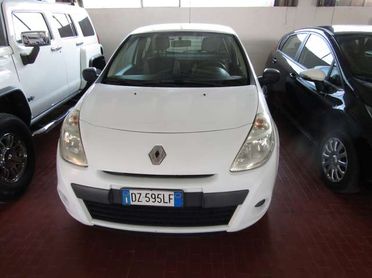 Renault Clio 3p 1.5 van autocarro